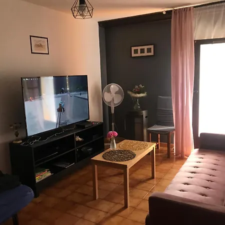 Apartment Calme Dans Le Centre Historique D'agde