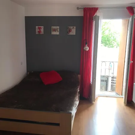 Apartment Calme Dans Le Centre Historique D'agde *